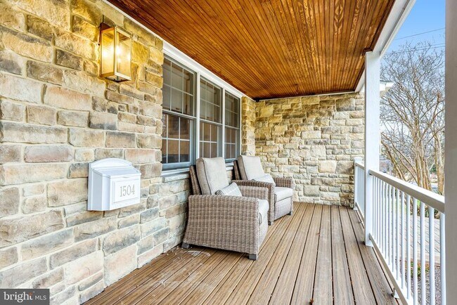 1504 Wake Forest Dr in Alexandria, VA - Building Photo - Building Photo