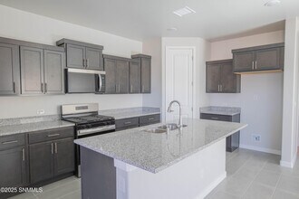 5017 Sand Strm Rd in Las Cruces, NM - Building Photo - Building Photo