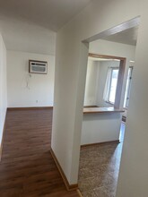 Immaculate Updated 2 Bedroom in Rockford, IL - Building Photo - Building Photo