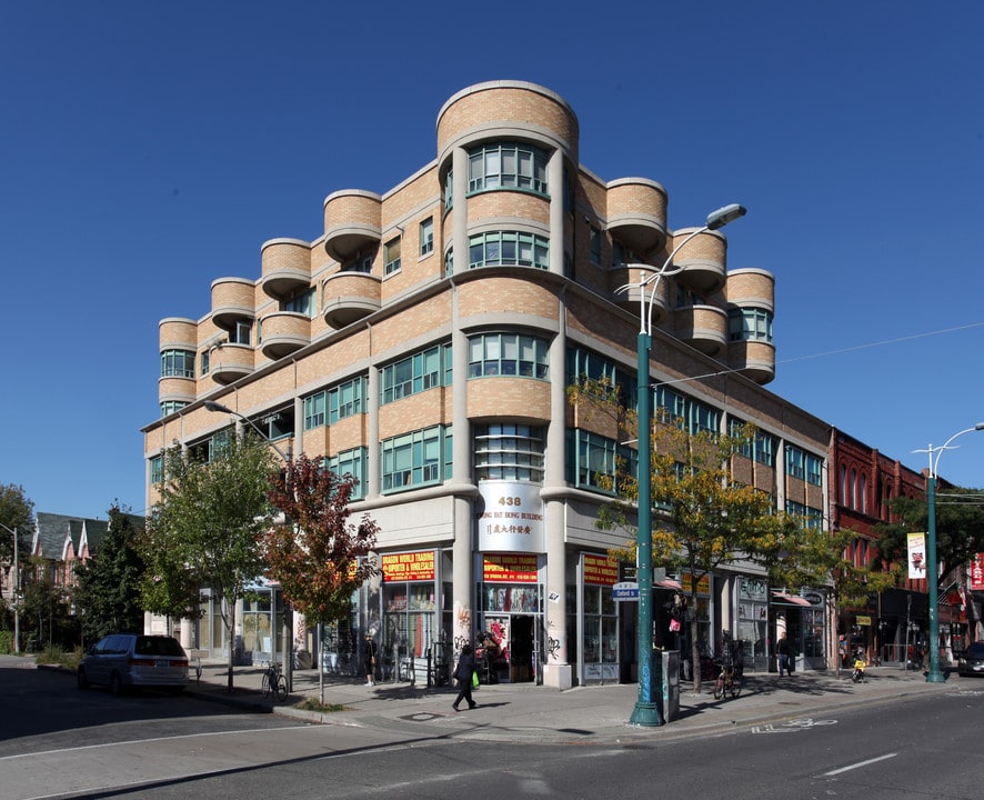 Kwong Fat Hong Building in Toronto, ON - Building Photo