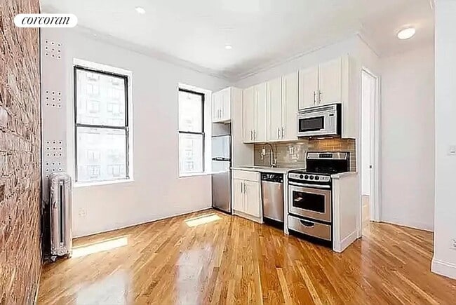property at 230 E 27th St
