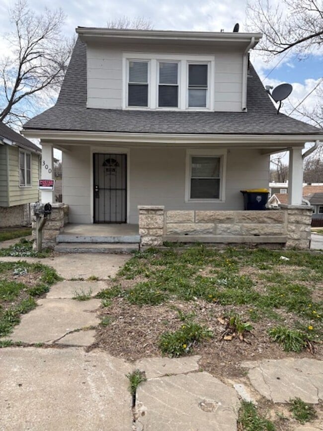 property at 300 Bellaire Ave