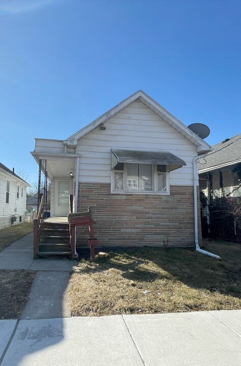 238 E Weber St in Toledo, OH - Building Photo