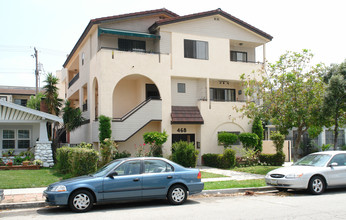 468 W Elk Ave in Glendale, CA - Building Photo - Building Photo