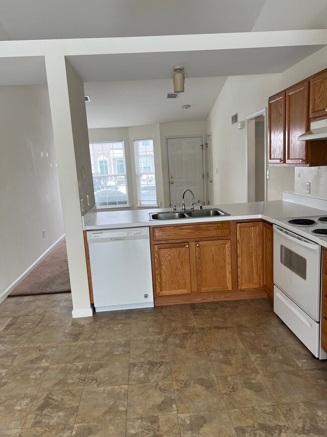 34-37 Eastwick Ln in Carlisle, PA - Building Photo - Building Photo