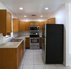787 Lantern Tree Ln in Wellington, FL - Building Photo - Building Photo
