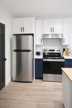 801 E Knollwood St in Tampa, FL - Foto de edificio - Building Photo