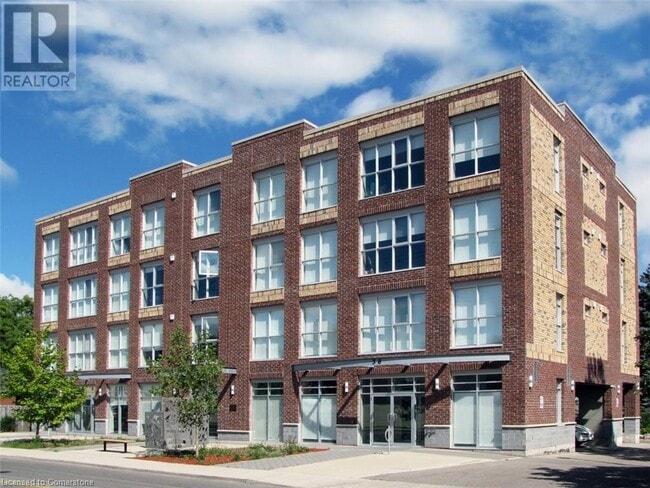 property at 36 Regina St N