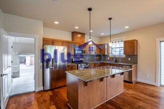 28936 SW Geneva Loop in Wilsonville, OR - Building Photo - Building Photo