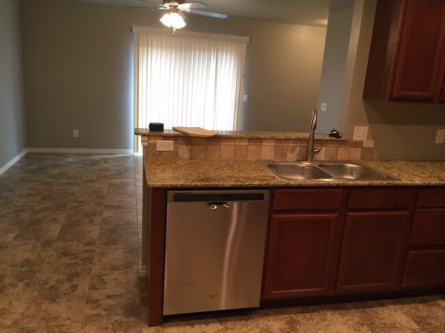 127 Ashley Dr in Edmond, OK - Building Photo - Building Photo