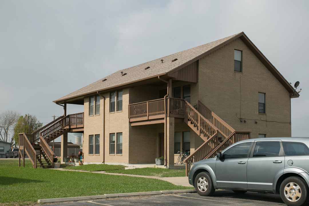 Marlin Court Apartments in Port Aransas, TX - Building Photo