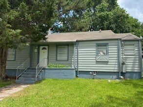112 9th St in Midfield, AL - Building Photo - Building Photo