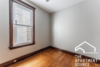 3934 N Hamilton Ave, Unit 2 in Chicago, IL - Foto de edificio - Building Photo