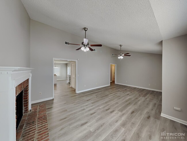 13 Sutters Mill Ct in Columbia, SC - Building Photo - Building Photo