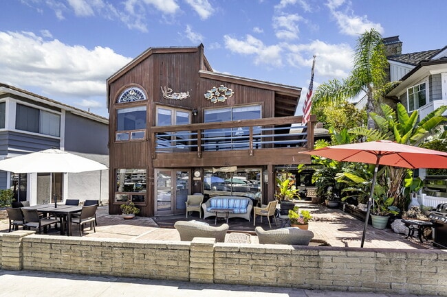 property at 805 North Bay Front