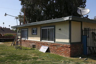 1195 W Spring St in Riverside, CA - Building Photo - Building Photo