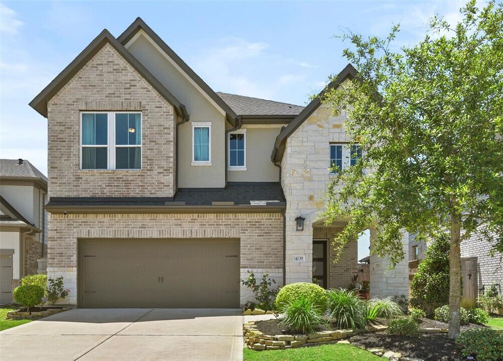 4139 Chloe Ridge Ln in Fulshear, TX - Building Photo
