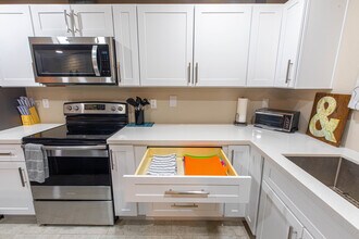 2812 S Mill Ave, Unit 2812 in Tempe, AZ - Building Photo - Building Photo