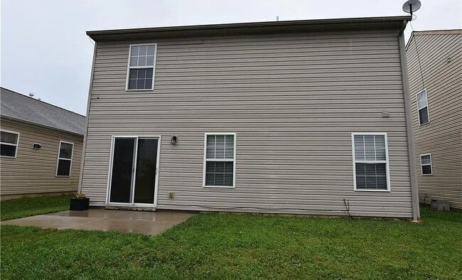 2307 Middle View Dr in Columbus, IN - Building Photo - Building Photo