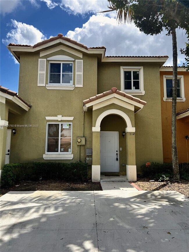 1552 SW 2nd St in Homestead, FL - Building Photo - Building Photo