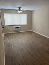 7571 Hazelcrest Dr in Hazelwood, MO - Building Photo - Building Photo