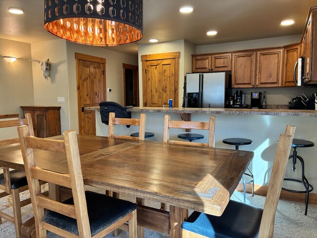 property at 831 Ermine Ln