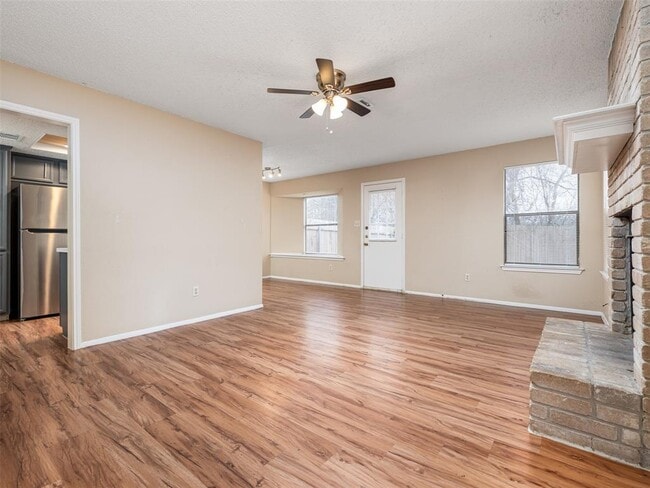 706 Rollingway Dr in Round Rock, TX - Building Photo - Building Photo