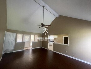 5748 Heartwood Dr in Memphis, TN - Building Photo - Building Photo