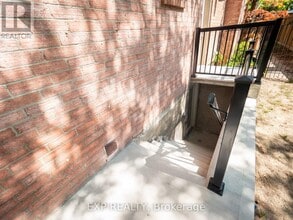 4591 Credit Pointe Dr in Mississauga, ON - Building Photo - Building Photo