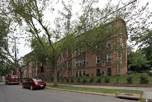 1717 S St SE in Washington, DC - Building Photo