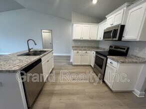 6240 Charred Oak Ln in Pensacola, FL - Building Photo - Building Photo