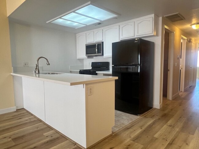 11620 Warner Ave in Fountain Valley, CA - Building Photo - Building Photo