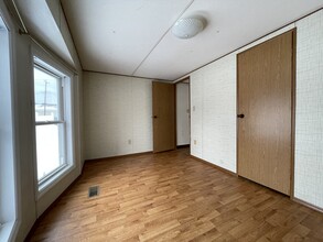 7323 Academy St, Unit 7323 in Whitney Point, NY - Foto de edificio - Building Photo