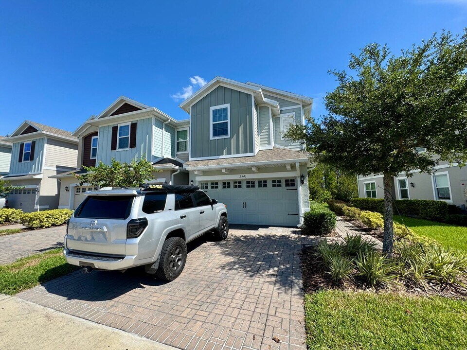 2541 Sedge Grass Wy in Orlando, FL - Building Photo