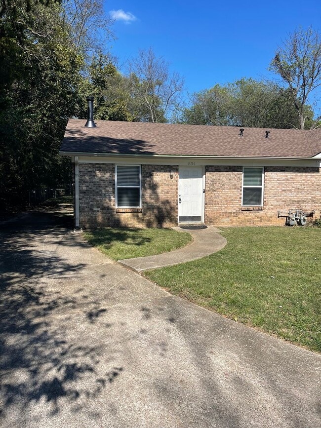 834 Netherlands Dr in Nashville, TN - Building Photo - Building Photo