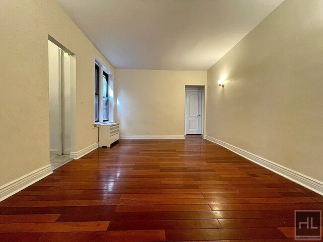 West 10th Street, Unit 5A in New York, NY - Foto de edificio - Building Photo