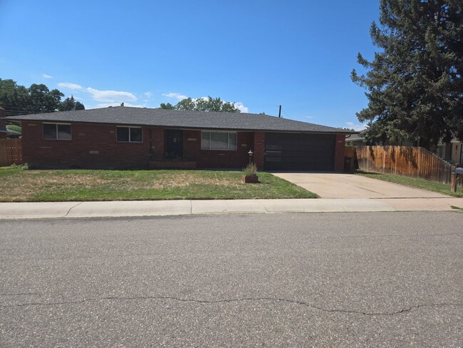 property at 2105 N Empire Ave