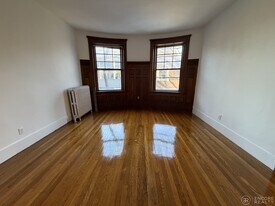 9 Braemore Rd, Unit 12 in Boston, MA - Building Photo