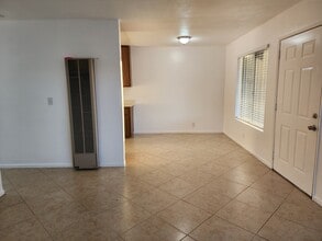 7117 Murray Ln, Unit A in Yucca Valley, CA - Building Photo - Building Photo