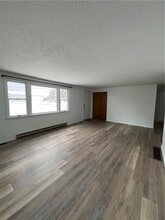 7026 Lake Ave in Williamson, NY - Building Photo - Building Photo