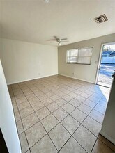 9601 N 10th St in Tampa, FL - Building Photo - Building Photo