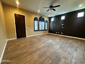 12156 Chapel Hill Rd in Horizon City, TX - Building Photo - Building Photo