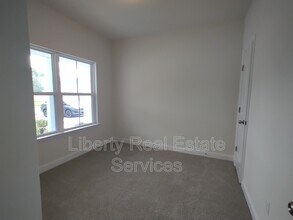 584 Grayson Ave in Hinesville, GA - Building Photo - Building Photo