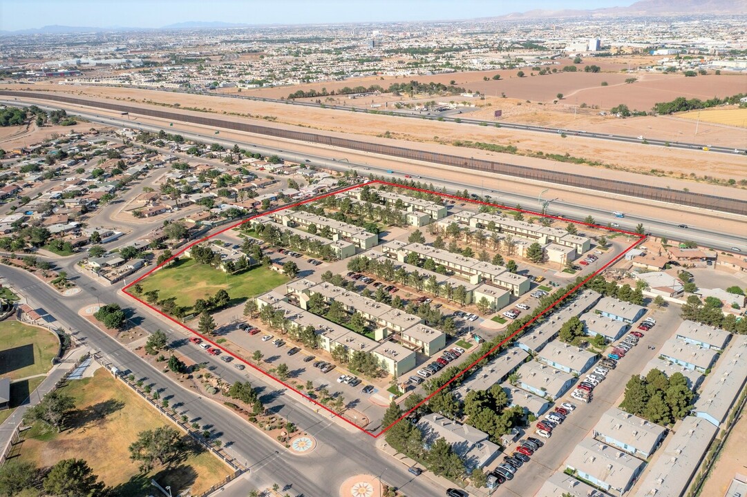 Columbia Apartments in El Paso, TX - Building Photo