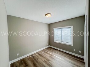 320 NW Morgan Ct in Waukee, IA - Building Photo - Building Photo