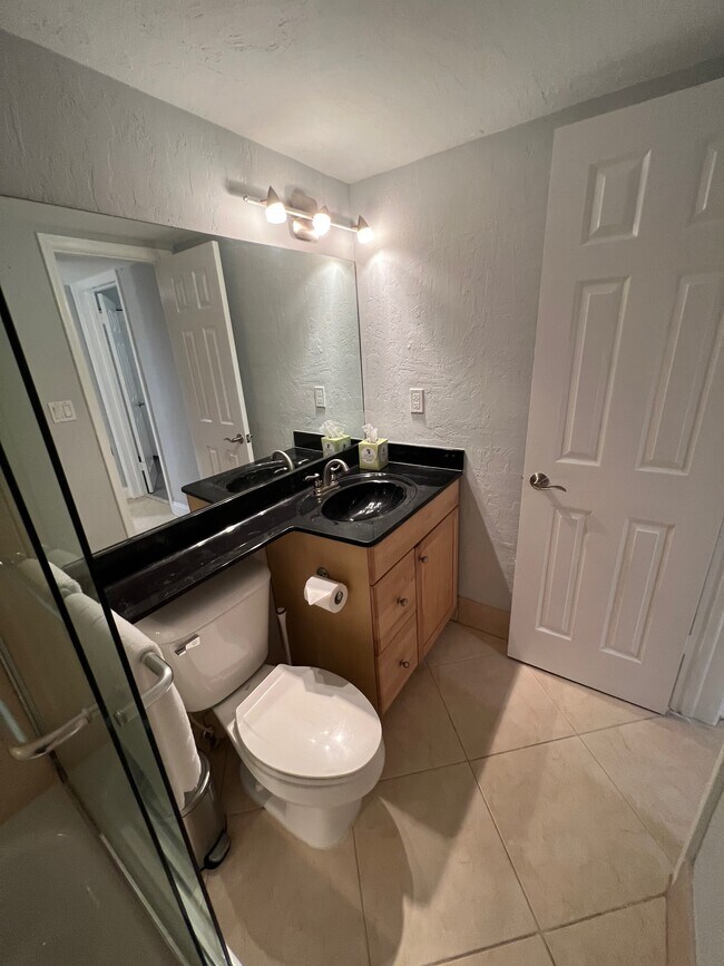 901 NE 3rd St in Fort Lauderdale, FL - Building Photo - Building Photo