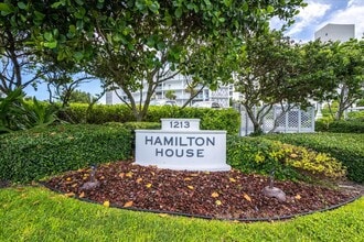 1213 S Ocean Blvd in Delray Beach, FL - Building Photo - Building Photo