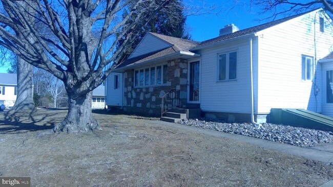 1031 Claire Ave in Huntingdon Valley, PA - Building Photo - Building Photo