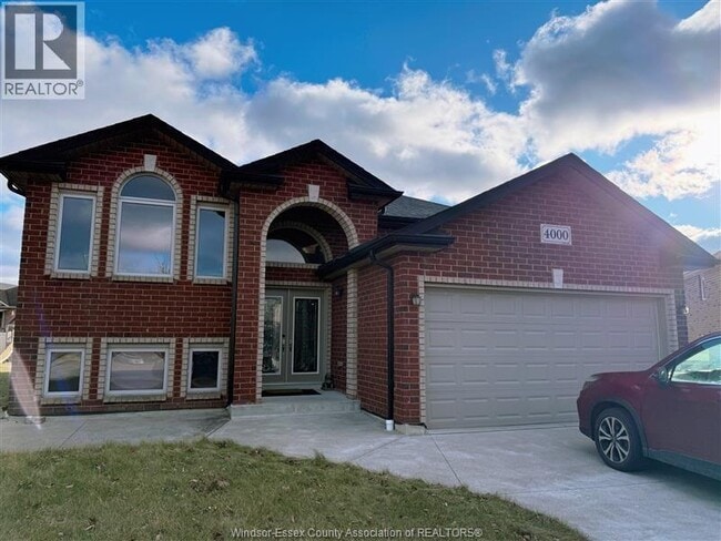 property at 4000 Zanzibar Ct