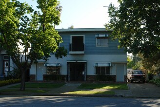 140 N 15th St in San Jose, CA - Foto de edificio - Building Photo